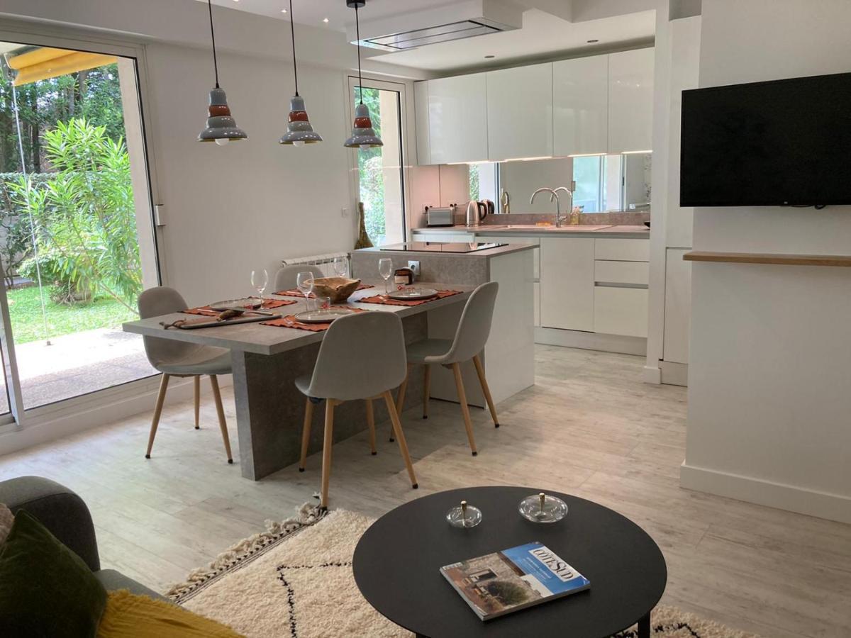 Superbe Appartement Avec Jardin Saint Charles 比亚里茨 外观 照片